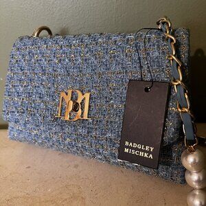 NWT - Luxury BADGLEY MISCHKA TEXTURED MESSENGER BAG Light Blue  - New In Package